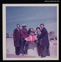 藏品(琦君夫婦與友人姜樵及其家人合照5)的圖片