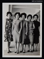 藏品(琦君與聶華苓、鍾梅音、劉咸思合照)的圖片