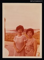 藏品(琦君夫婦與友人照3-71)的圖片