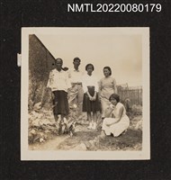 藏品(李耐與親友於戶外合照)的圖片