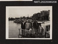 藏品(龍瑛宗與5男於港口乘船合照)的圖片