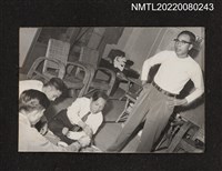 藏品(龍瑛宗（中年）用餐側拍（火鍋聚會照2）)的圖片