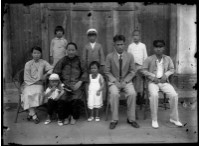 藏品(張朝目全家福)的圖片