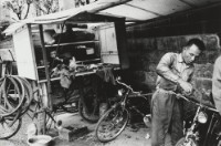 藏品(〈流動修理站〉)的圖片