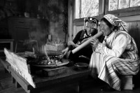 藏品(〈母女之間〉)的圖片