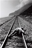 藏品(《失落的優雅》系列：〈聽那遠方的火車碾軌聲〉)的圖片