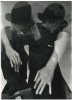 藏品(〈左擁右抱〉)的圖片