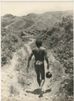 藏品(〈雅美(達悟)族男子取水〉)的圖片