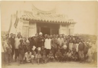 藏品(廟宇前合照)的圖片