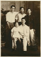 藏品(室內影棚系列肖像20)的圖片