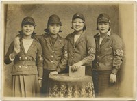 藏品(室內影棚系列肖像25)的圖片