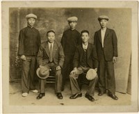 藏品(室內影棚系列肖像30)的圖片