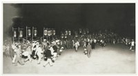 藏品( 《報導攝影》系列：〈1941 年夜間遊行〉)的圖片