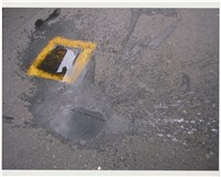 藏品(柏油路、方蓋與圓蓋)的圖片