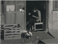 藏品(木構建築、人與狗)的圖片