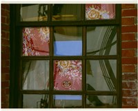 藏品(窗戶與客家花布)的圖片