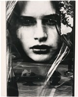 藏品(廣告女子、街道倒影)的圖片