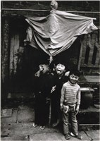 藏品(曬衣桿前四位男童，右二吐舌)的圖片