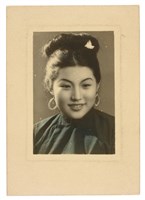 藏品(女性身影頭像10)的圖片