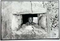藏品(《白色烙印：1949～2009 人權影像》系列：〈陳鵬雲於綠島受刑碉堡〉)的圖片