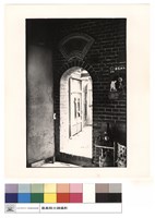 藏品(右邊小門)的圖片