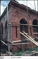 藏品(右側牆)的圖片