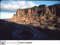 藏品(側面遠景)的圖片