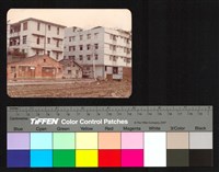 藏品(紅磚屋、空地)的圖片