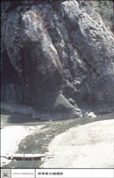 藏品(右石壁)的圖片