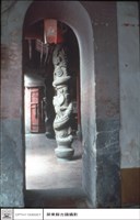 藏品(左側門看內)的圖片