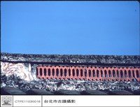 藏品(二進屋頂)的圖片