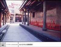 藏品(大殿左側)的圖片