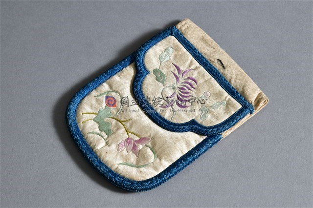 米白地彩繡菊蓮紋雙層荷包
