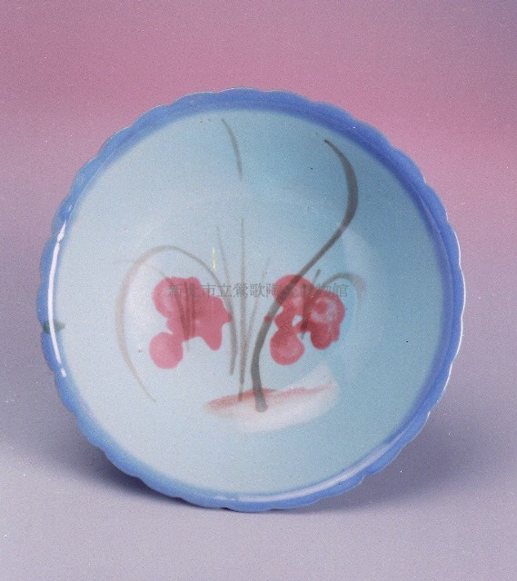Blue Glaze Bowl with Flower and Grass Pattern