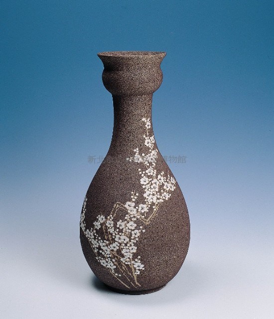Plum-blossom-spotted Vase