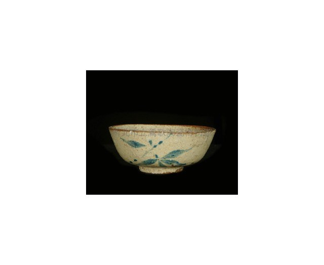 Earthen Bowl from Da-nan(White-and-blue Bowl with Bamboo Pattern)