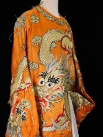 黃蟒（菊色、金龍腳騰雲圖案）【展示櫃】藏品圖，第2張