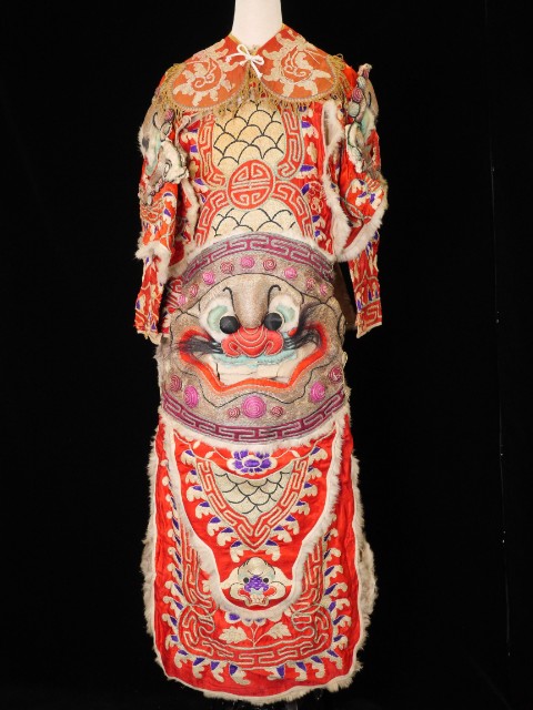  2.戰甲（紅色、肩披角形、腰虎圖）的圖片