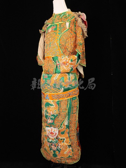  4.皇袍藏品圖，第3張