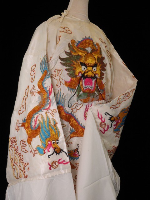 蟒（白色底），繡4爪金龍圖案藏品圖，第2張