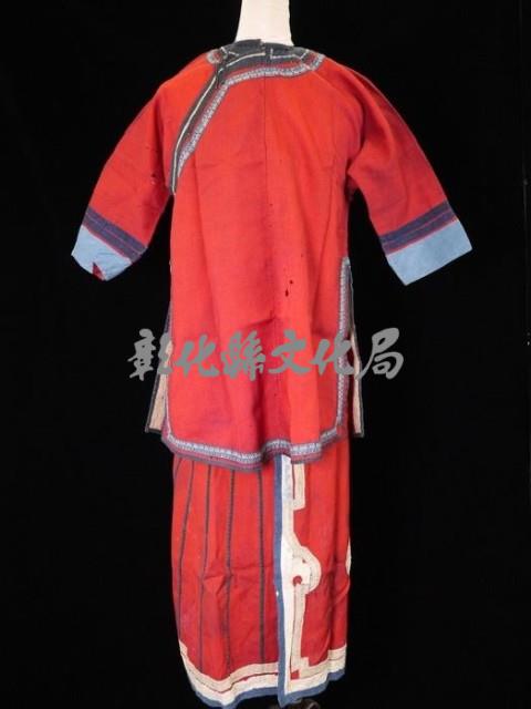  20.裨女服（紅色）藏品圖，第1張