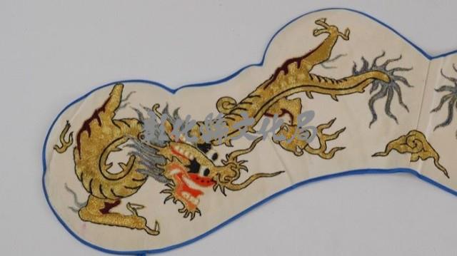 護領（白色底、三爪黃金龍圖案藏品圖，第2張