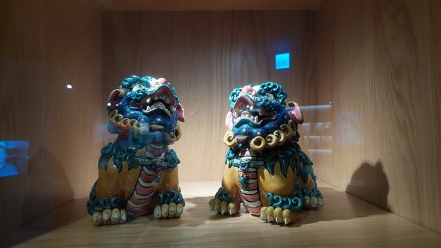 福祿對獅的圖片