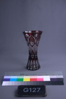 紫色雕刻斛式花瓶藏品圖，第1張