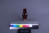 咖啡紅雕刻花瓶藏品圖，第1張