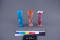 手把式花瓶（三件）藏品圖，第1張