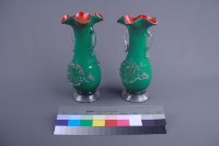 綠色紅裡牡丹花瓶藏品圖，第3張