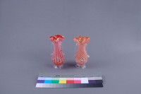 絞紋牡丹花瓶（斜紋一對）藏品圖，第2張