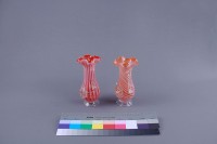 絞紋牡丹花瓶（斜紋一對）藏品圖，第3張