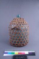 籐編飾蒸餾水瓶藏品圖，第1張